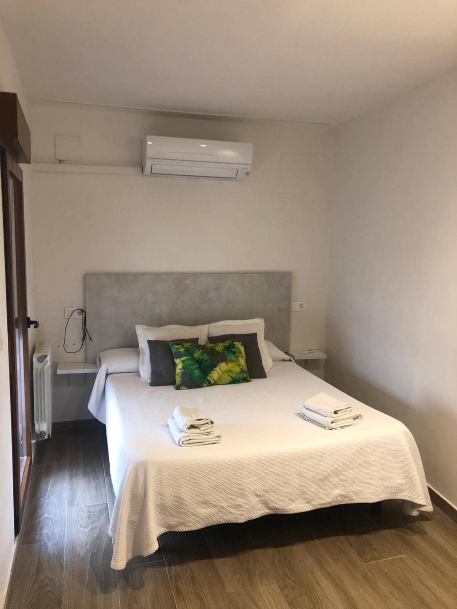 Vallespin 43 Parking, Wifi Ávila 외부 사진